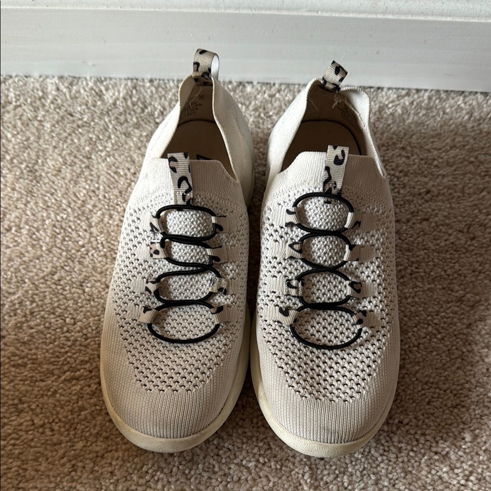 Life Stride Cream Knit Sneakers with Black Accents